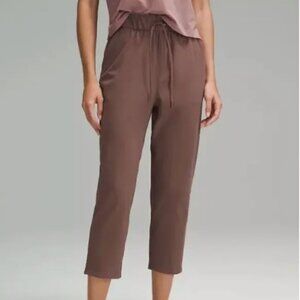 LLL Stretch High Rise Crop 23"